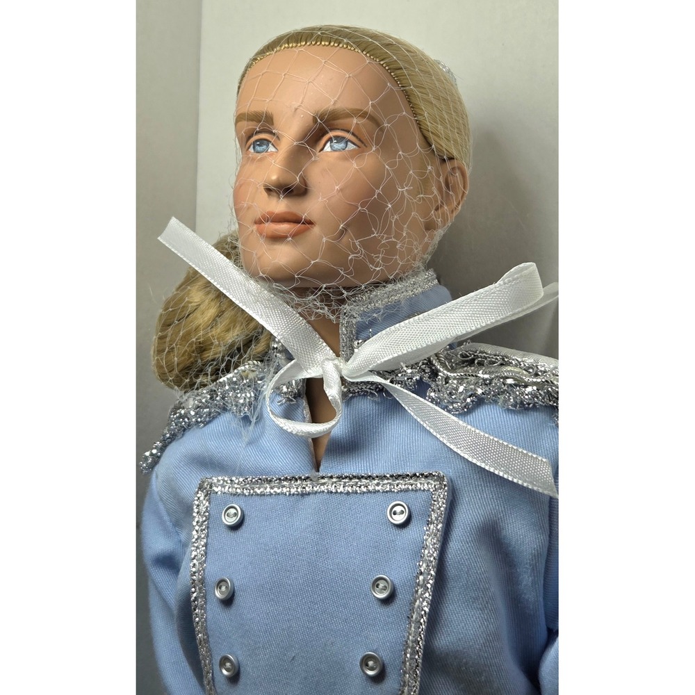 Tonner-Cinderella Collection 17" Doll "Prince Charming" T6-CNDD-05 NIB - Picture 5 of 16